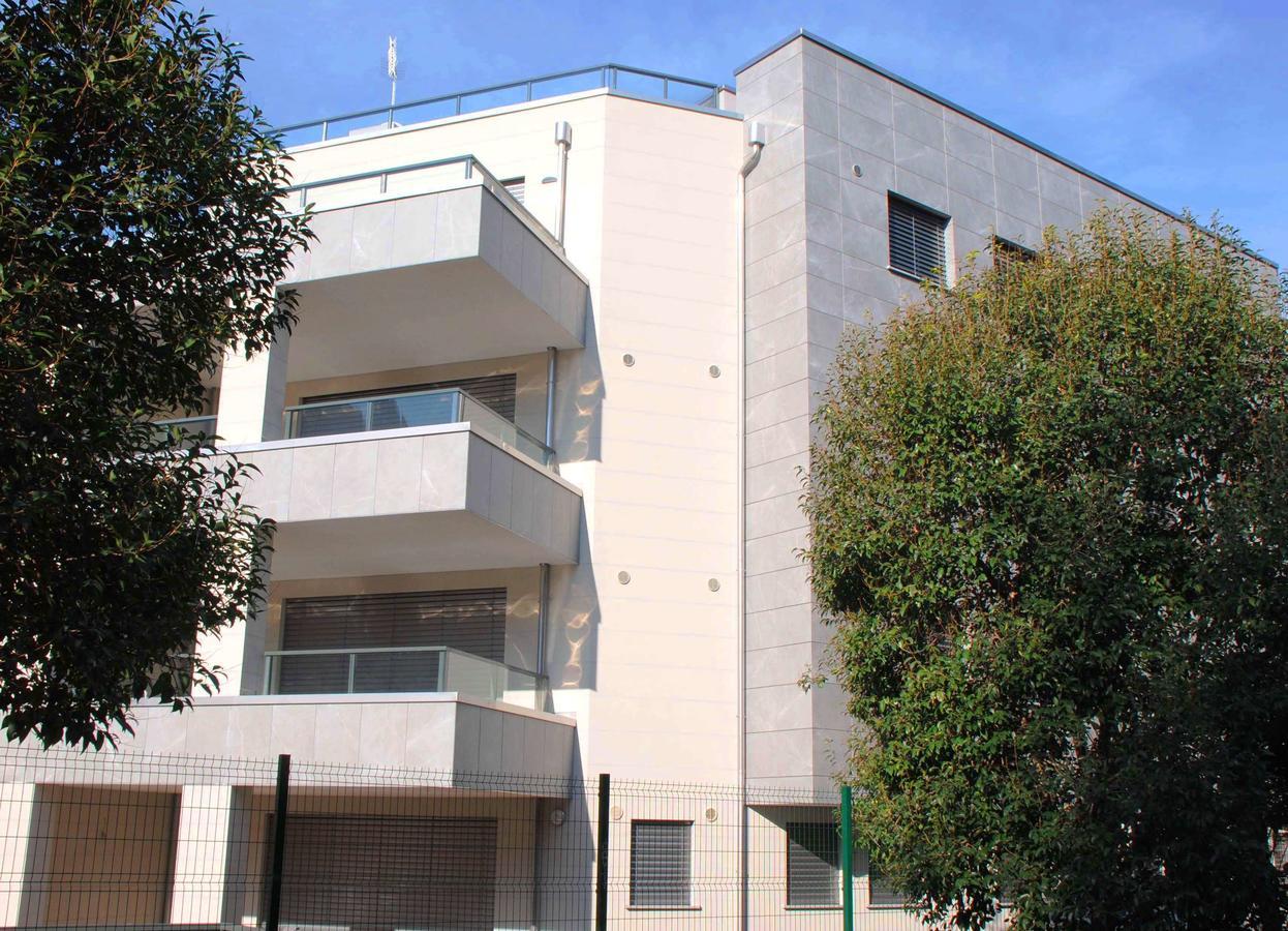 Aparthotel La Perla By Sedar Côme Esterno foto