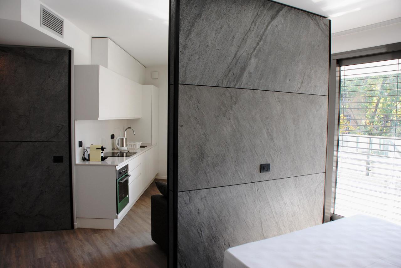 Aparthotel La Perla By Sedar Côme Esterno foto