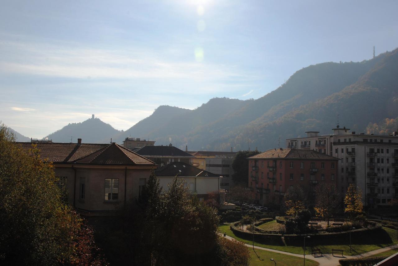 Aparthotel La Perla By Sedar Côme Esterno foto