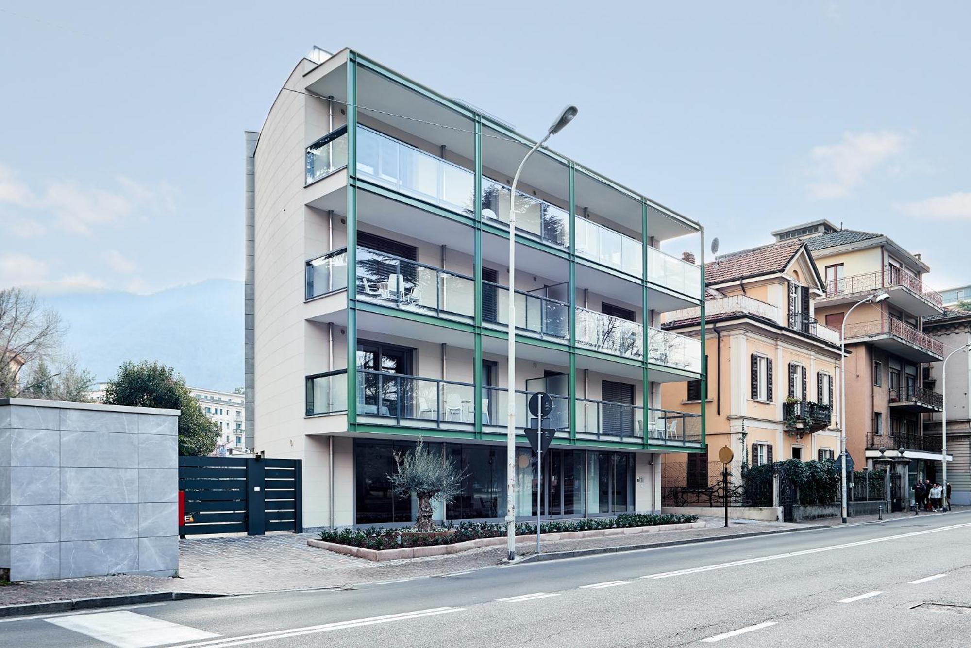 Aparthotel La Perla By Sedar Côme Esterno foto